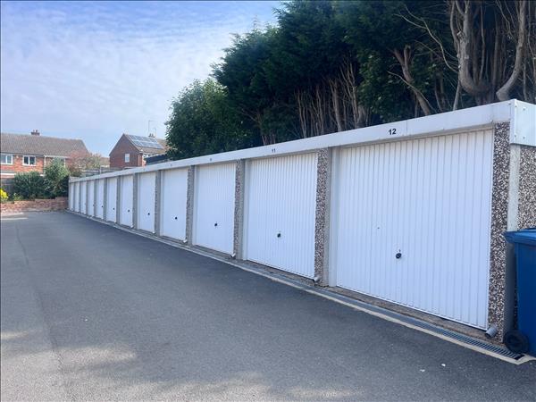 Wolds Drive